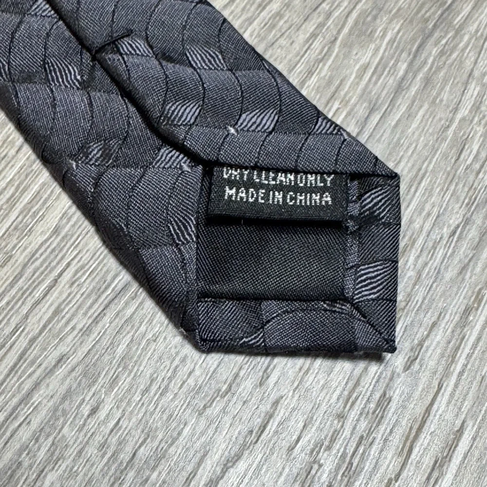 Alfani Handmade Luxury 100% Silk Neck Tie for‎ Men Wavy Pattern 58